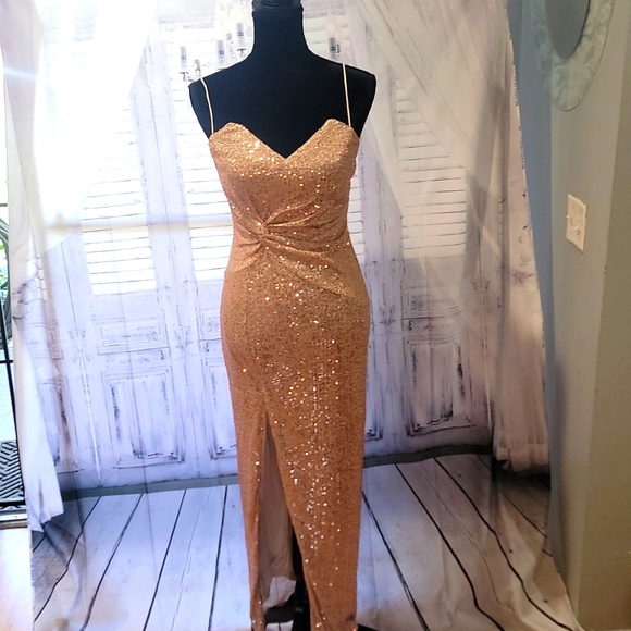 Hello Molly Dresses & Skirts - Rose gold sparkle twist